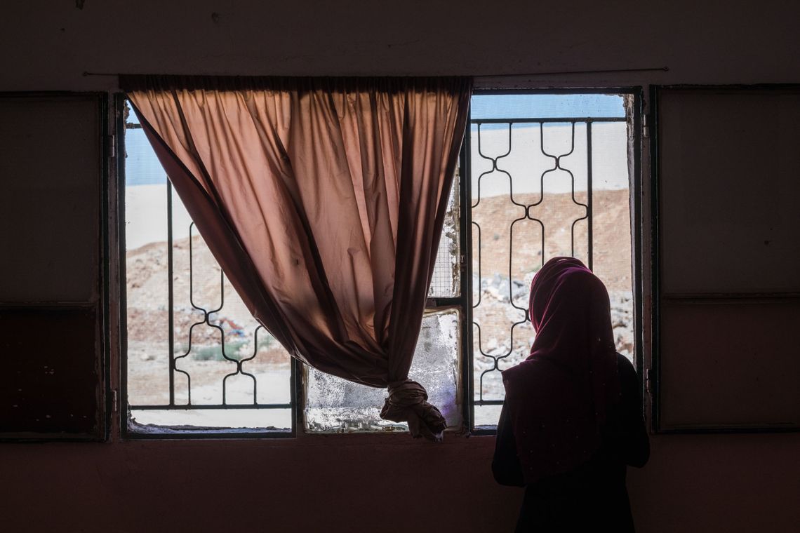 Portrait of a child bride in Amman, Jordan. Married off at the age of 13. Photo by Martin Thaulow.